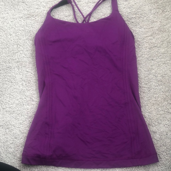 Lululemon tank - Picture 1 of 3